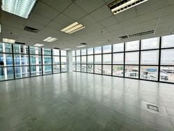 Lippo Centre (D2), Office #558258811